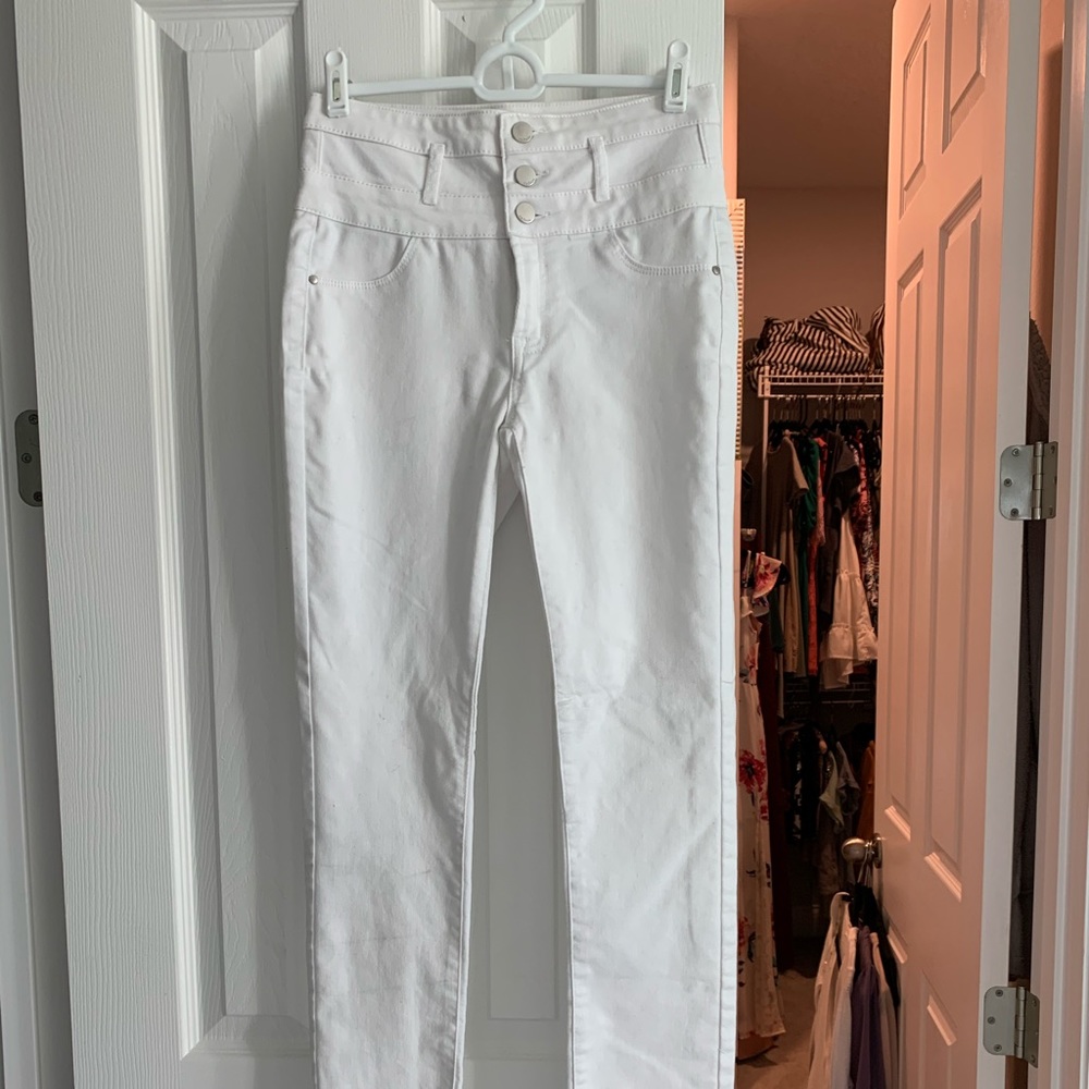 Height waisted white jeans